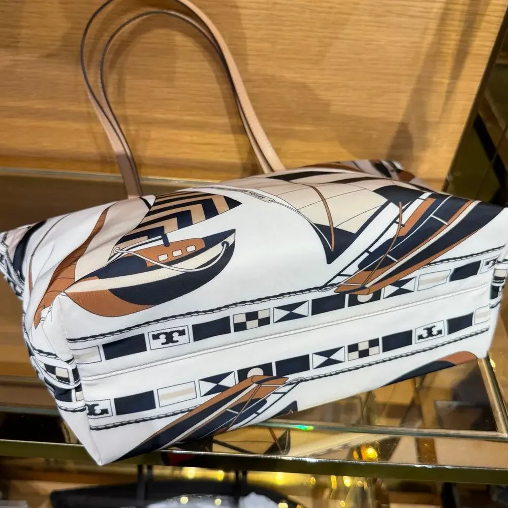 NEW‼️Tory Burch Nylon Printed Small Tote 180305